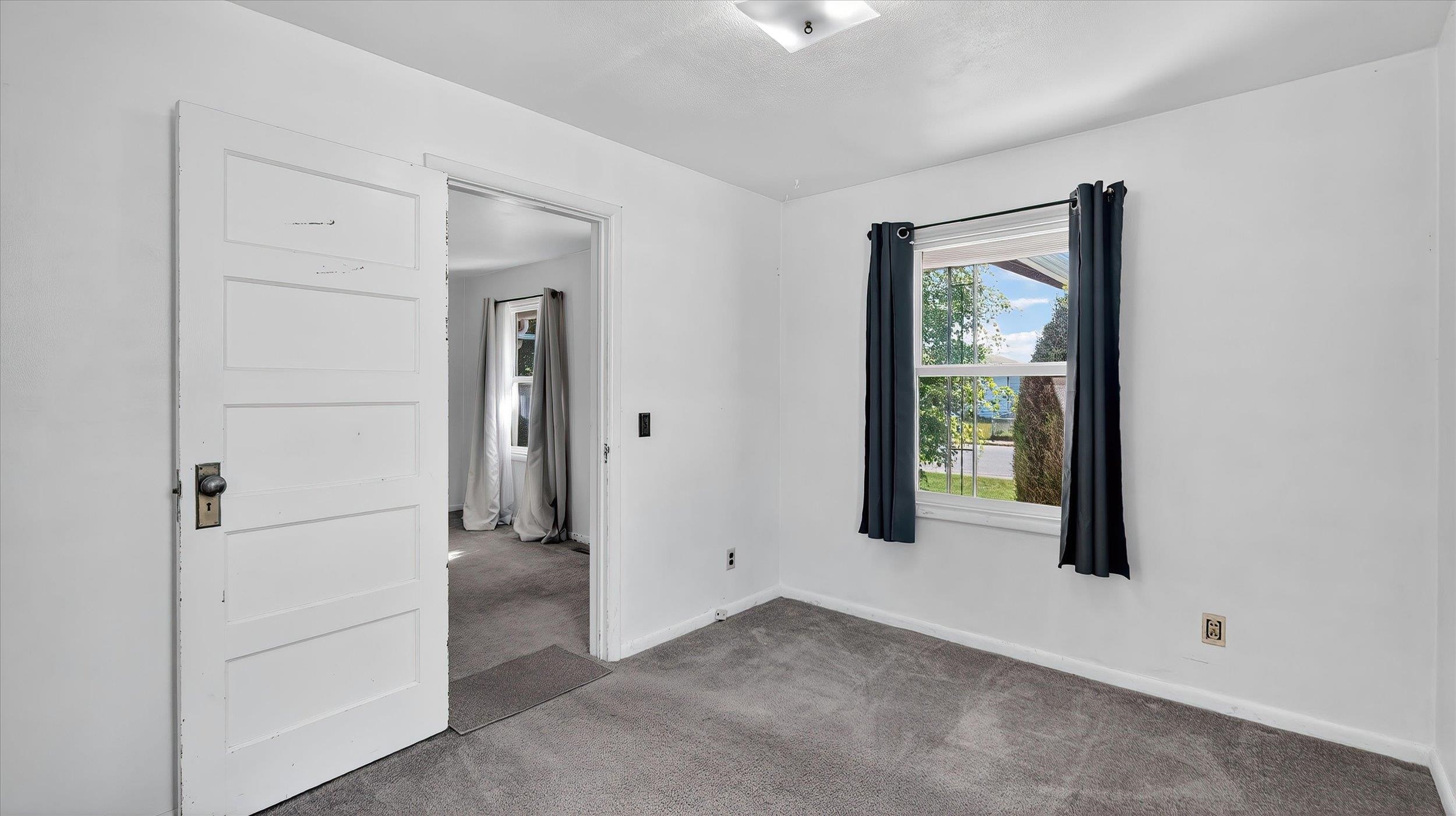 5014 N Elm St - Photo 14