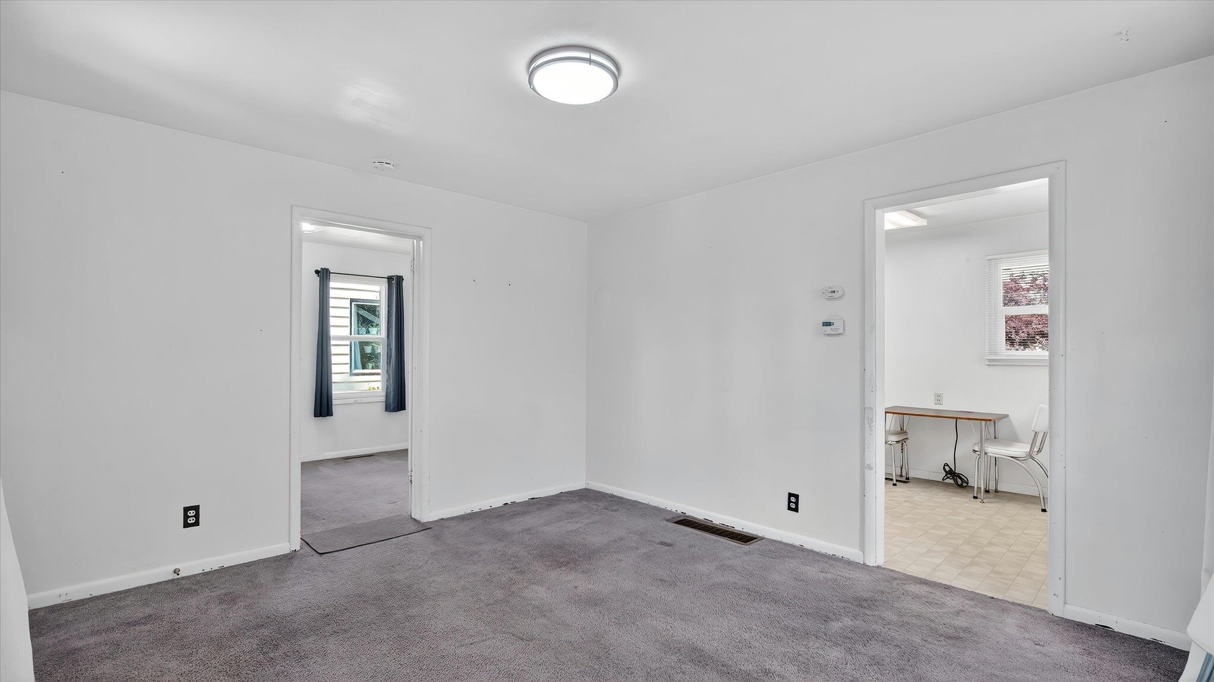 5014 N Elm St - Photo 5