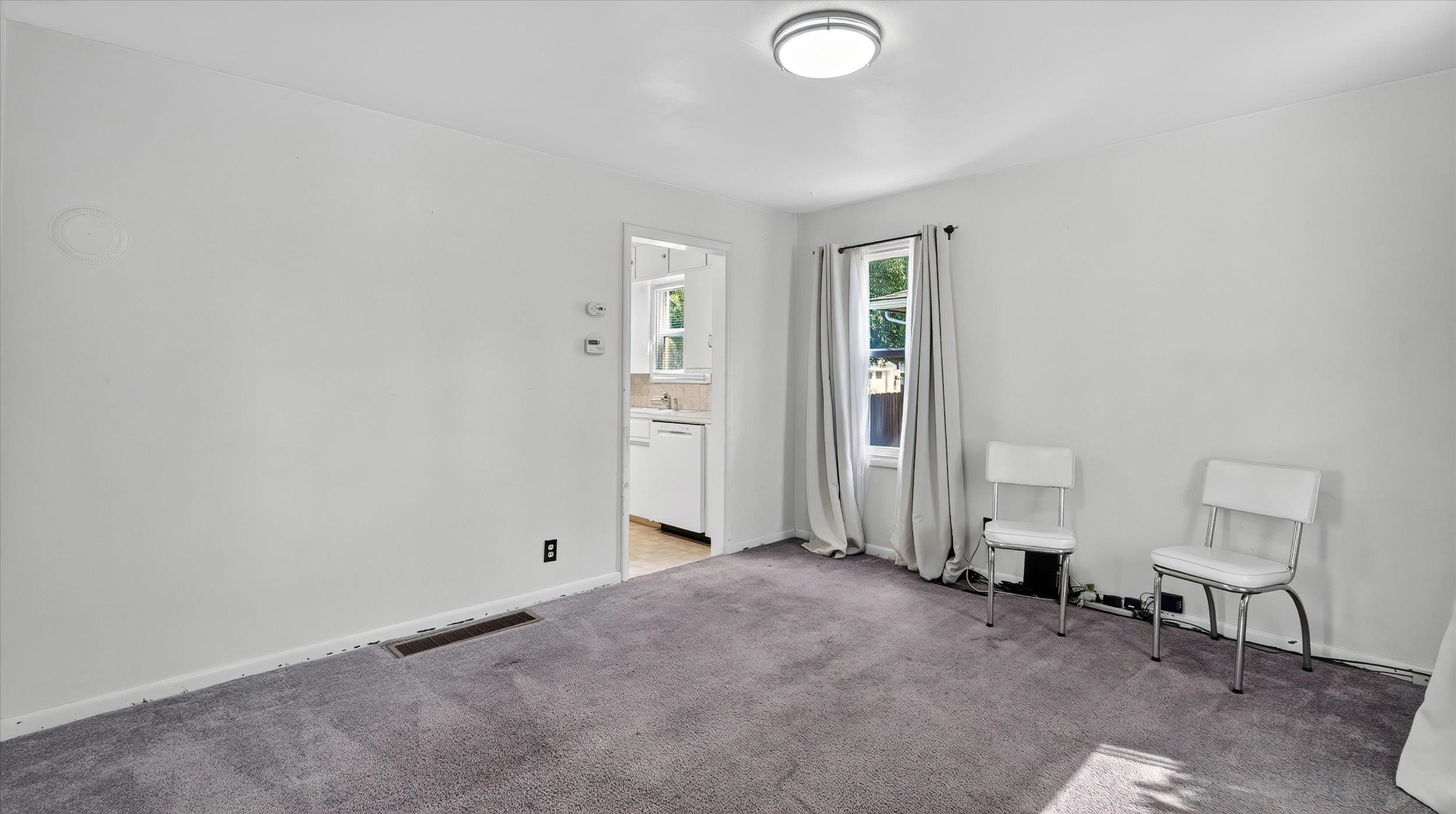 5014 N Elm St - Photo 6