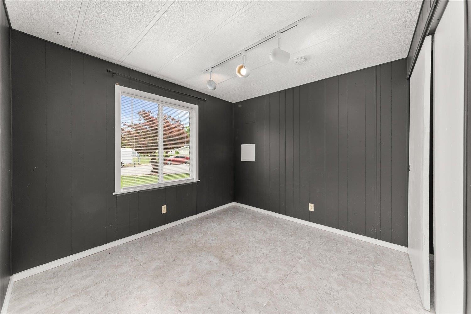 2818 N JOEL Rd - Photo 29