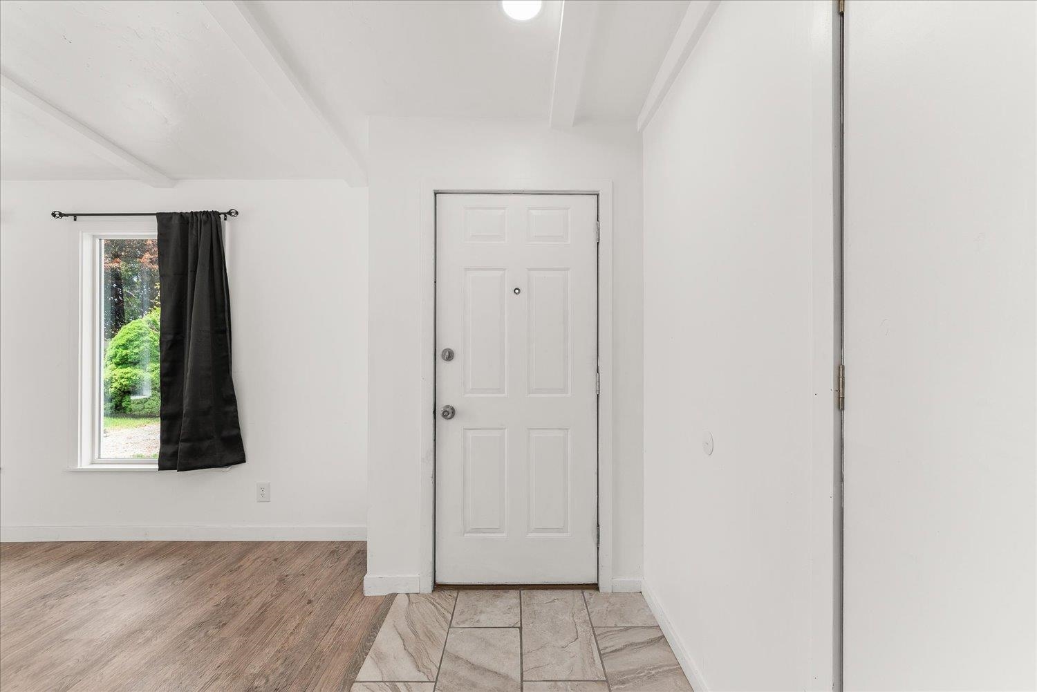 2818 N JOEL Rd - Photo 4