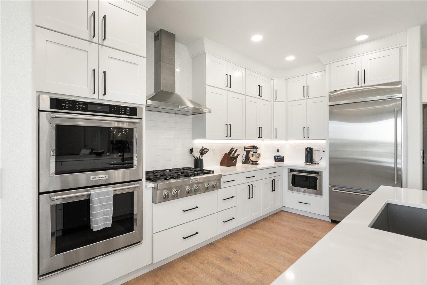1301 N King James Ln - Photo 18
