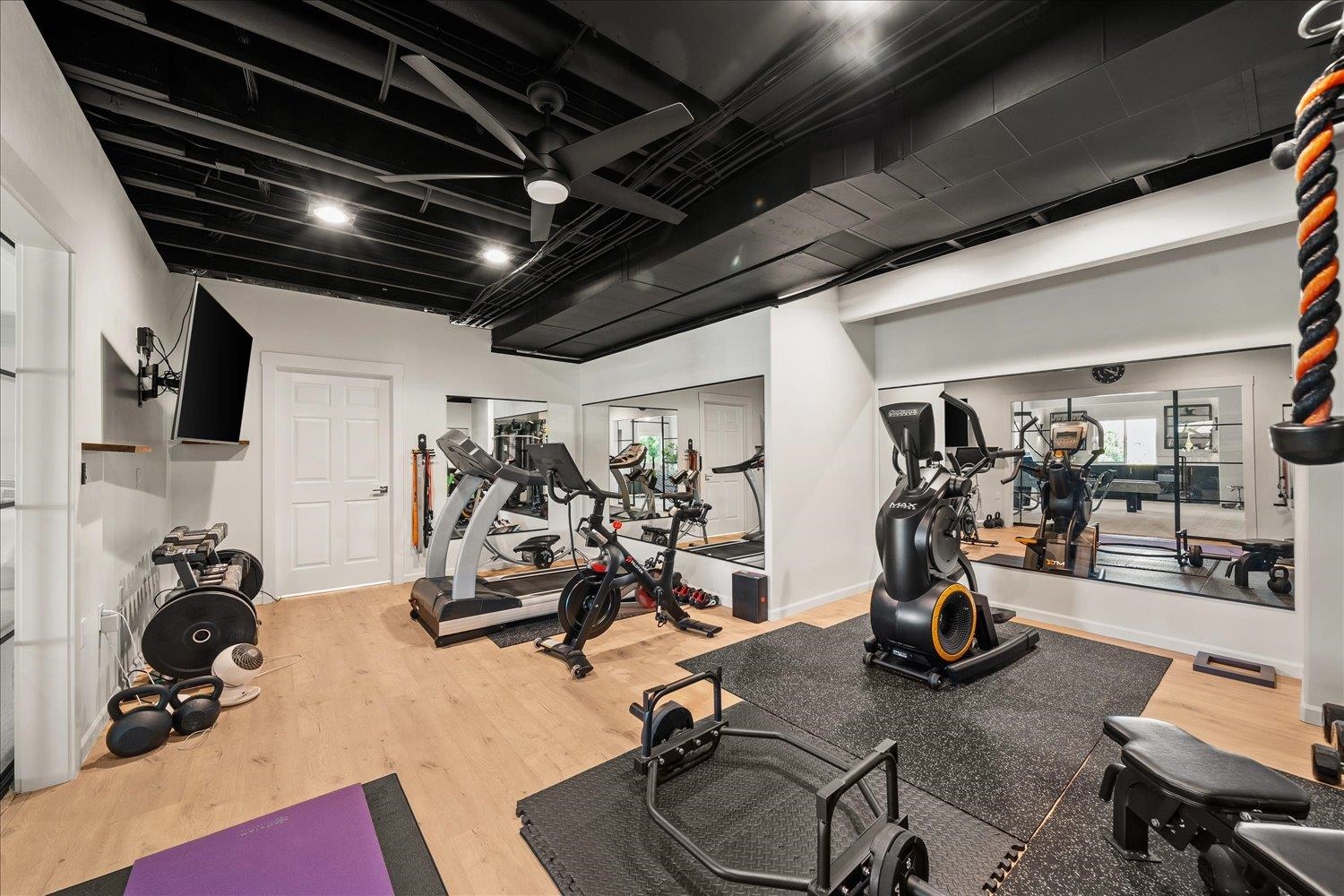 1301 N King James Ln - Photo 37