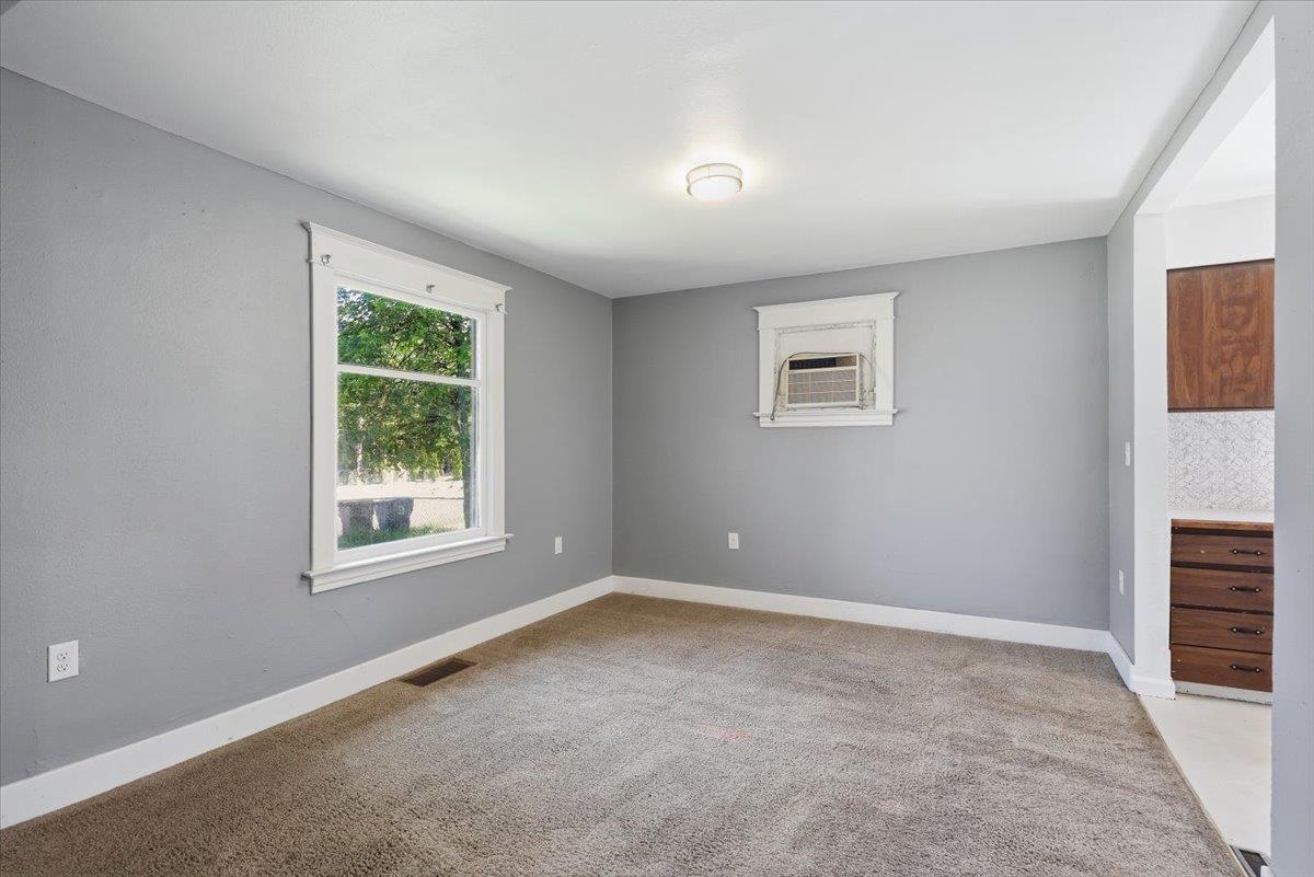 2414 E MISSION Ave - Photo 12