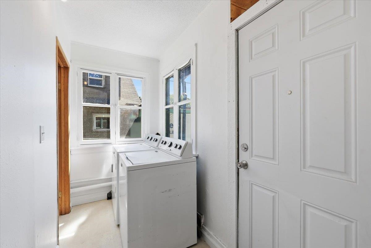 2414 E MISSION Ave - Photo 18