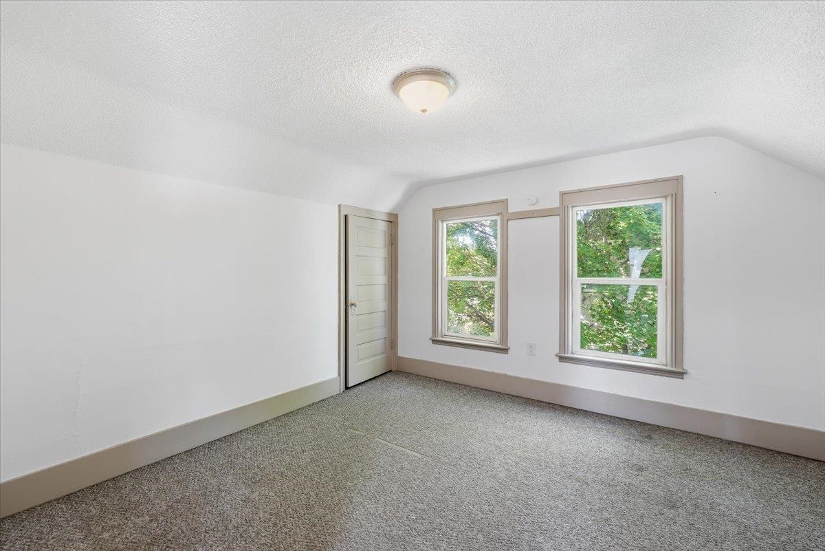 2414 E MISSION Ave - Photo 20
