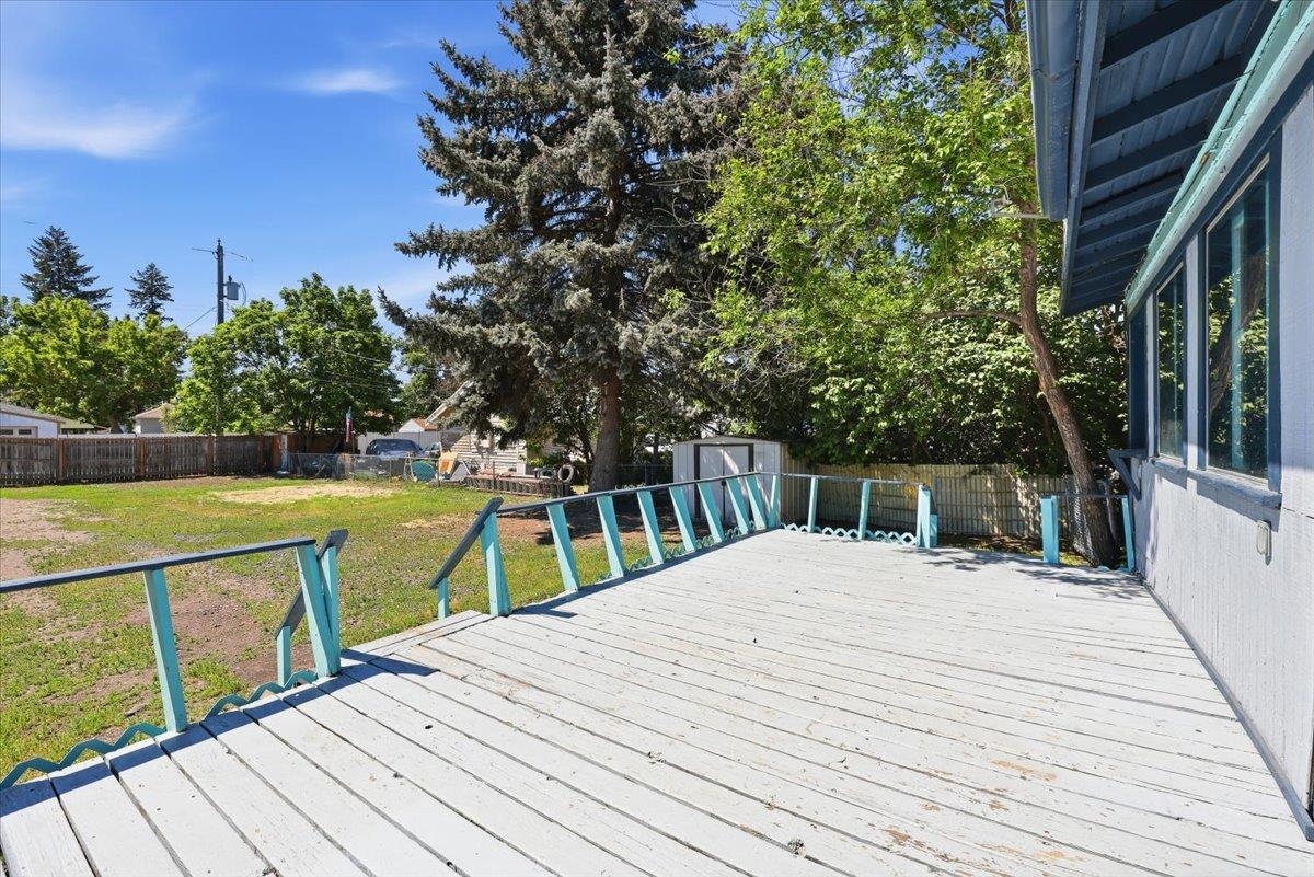 2414 E MISSION Ave - Photo 24