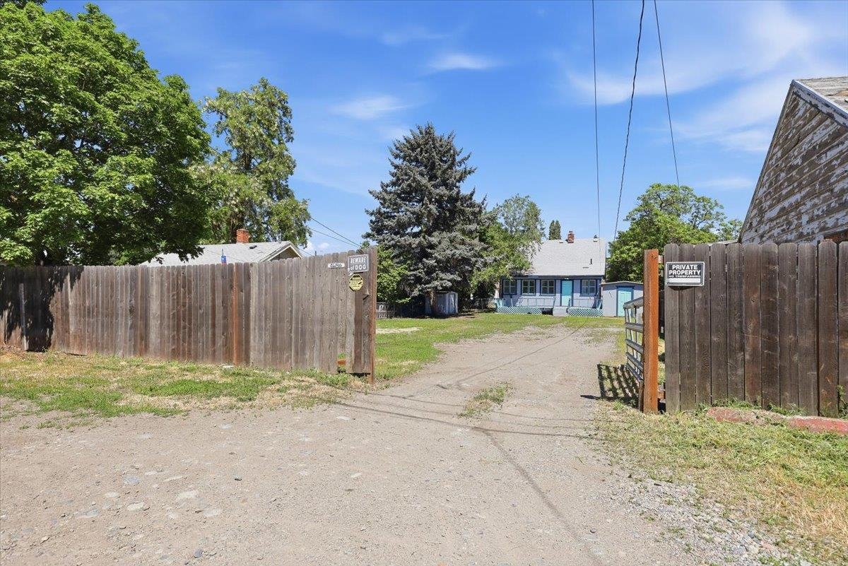 2414 E MISSION Ave - Photo 29