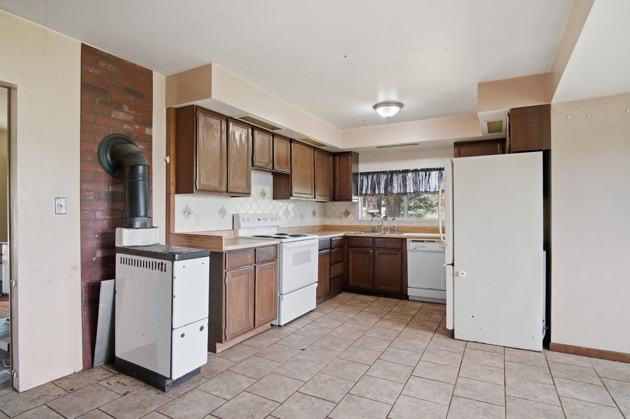 4575A Hwy 395 S - Photo 8