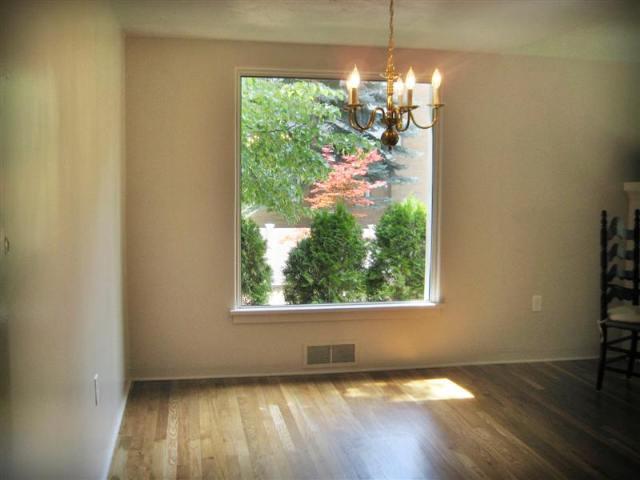 3311  S Manito Blvd - Photo 3