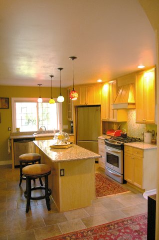 738  E 23rd Ave - Photo 4