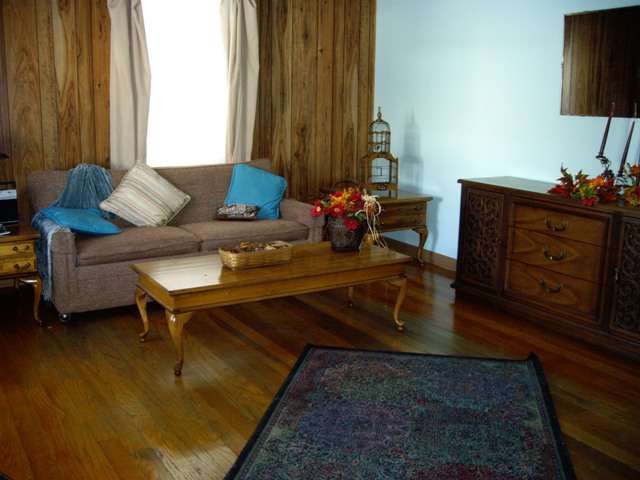 2303  W Queen - Photo 7