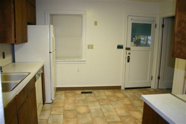 2008  E Columbia Ave - Photo 7