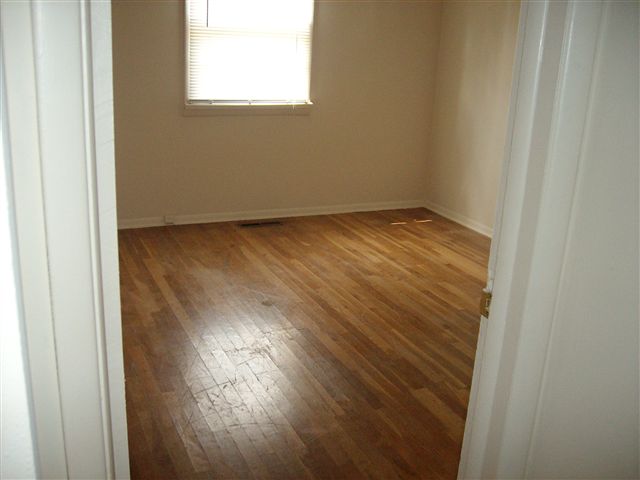 4817  N Maple St - Photo 8