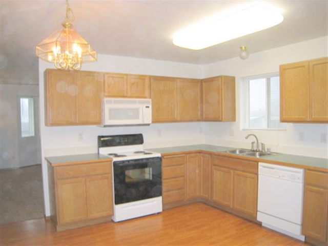 519 E North Ave - Photo 2