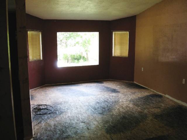 2529  S Hwy 25 - Photo 4