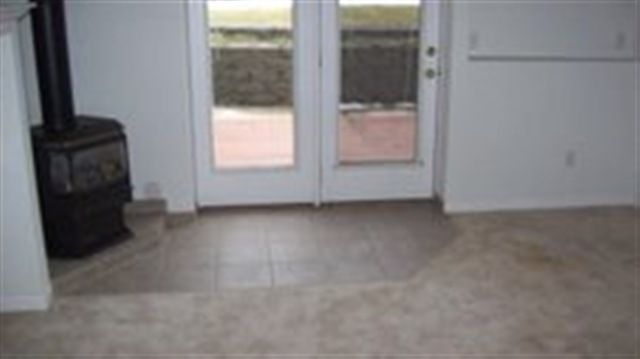 1312  N EAGLE Rd - Photo 3
