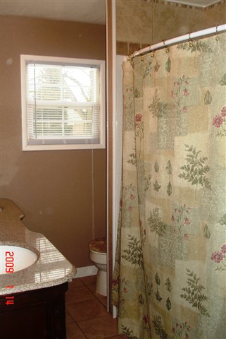 11518  E 11th Ave - Photo 7