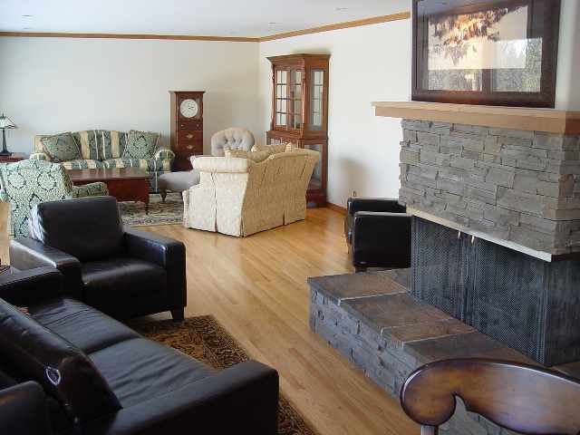 1104  W HAWTHORNE Rd - Photo 3
