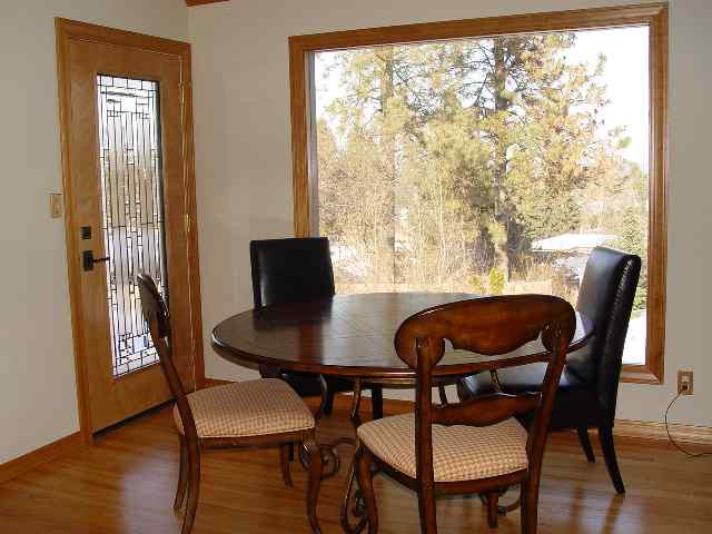 1104  W HAWTHORNE Rd - Photo 7