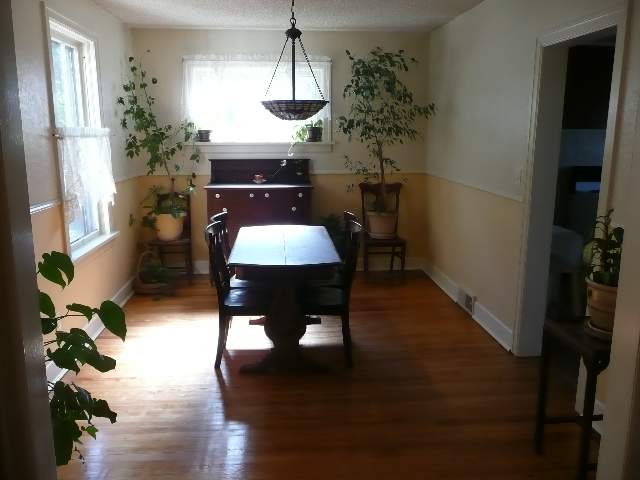 402  E POPLAR - Photo 3