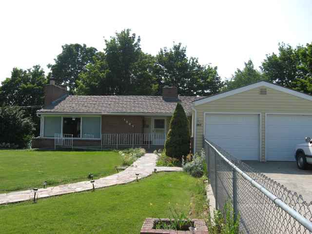1007 N Bates Rd - Photo 1