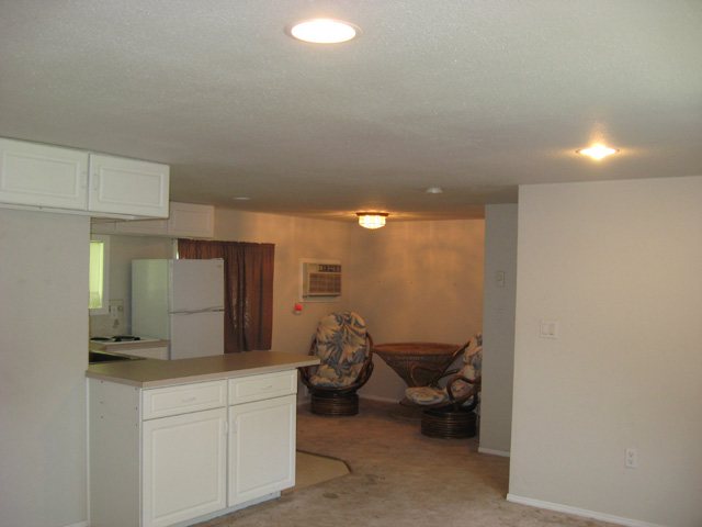1007 N Bates Rd - Photo 4