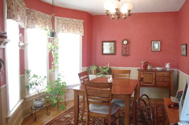 1704  E 14th Ave - Photo 3