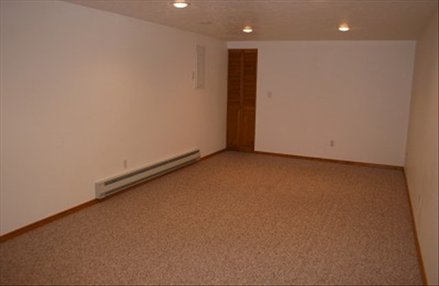924  N Calvin Rd - Photo 3
