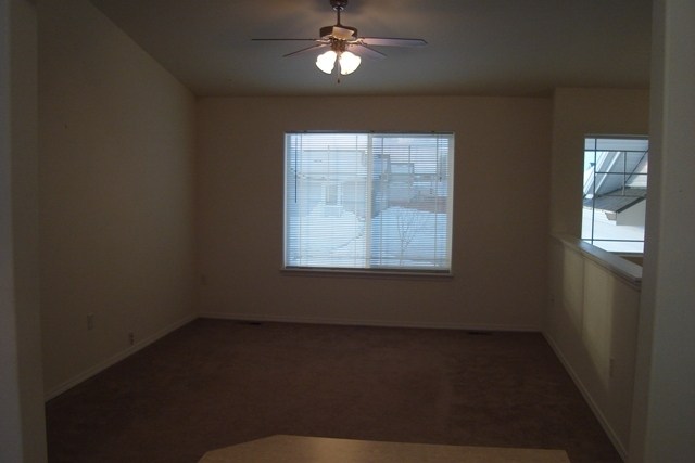 8918  N Oak Street - Photo 4