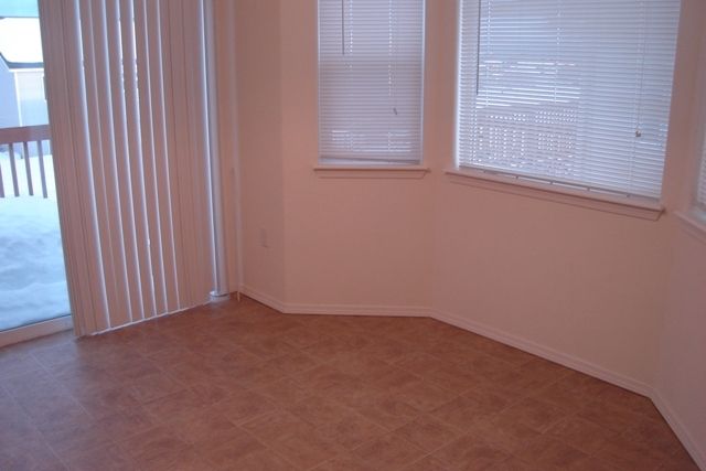 8918  N Oak Street - Photo 5