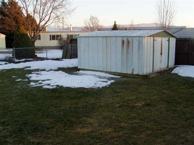 1410  N Hodges Rd - Photo 9