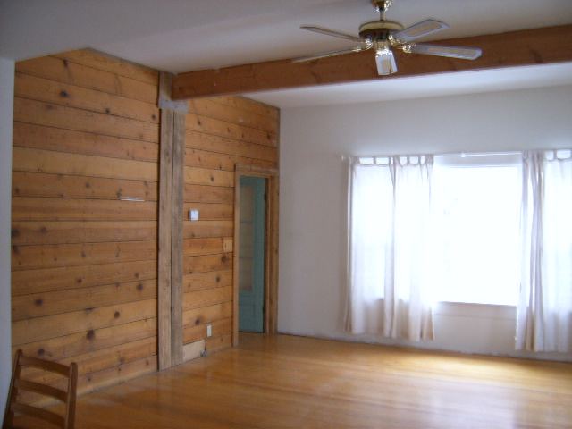 1121  S Spruce St - Photo 4