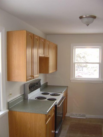 5907 N Greenwood Blvd - Photo 4