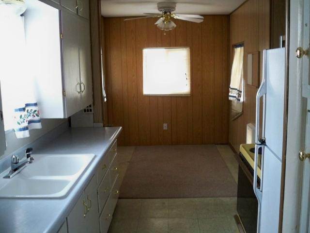 537  E Rich - Photo 5
