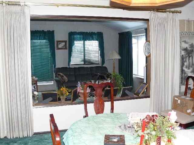 1010  N Walnut St - Photo 3