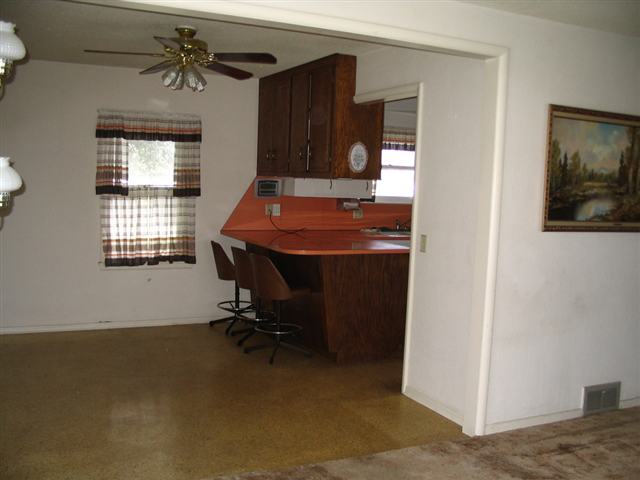 1102  E Dobson - Photo 3