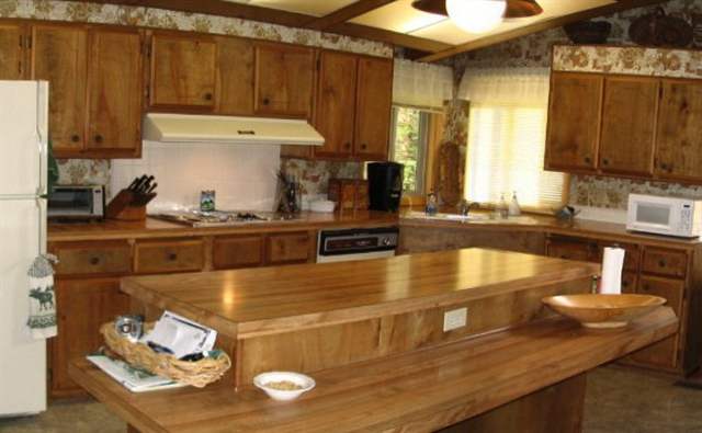 511 Airport Way - Photo 3