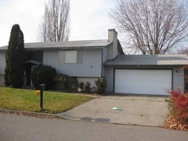 1114 S SAINT CHARLES