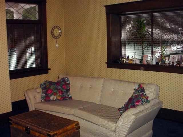 222  W PARK Pl - Photo 3
