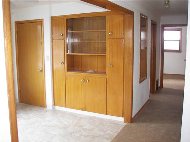 4423  N MAPLE - Photo 3