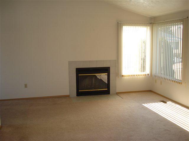 946  E CALKINS Dr - Photo 3