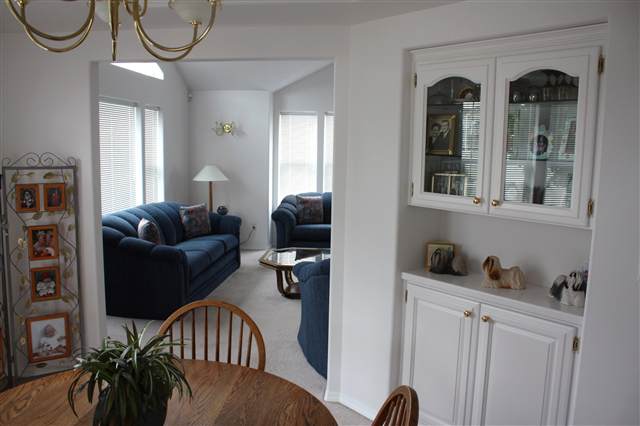 16031  E 5th Ln - Photo 3