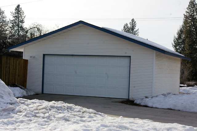3211  E 30th - Photo 9