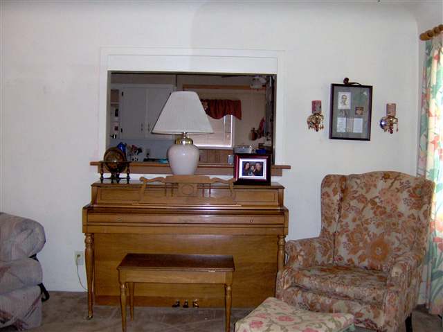 4227  N Lincoln St. - Photo 3