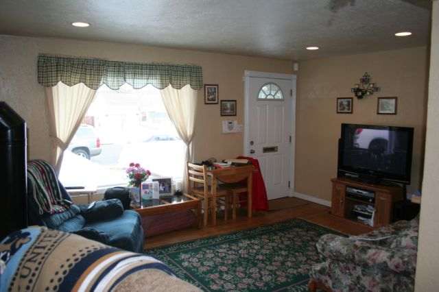 5703 N Lindeke - Photo 2