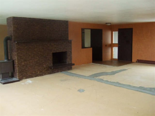 4111  E 8th Ave - Photo 3
