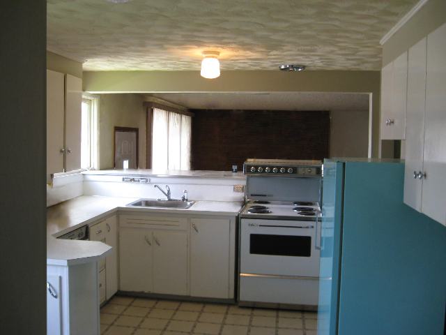 2836  W BROAD - Photo 7