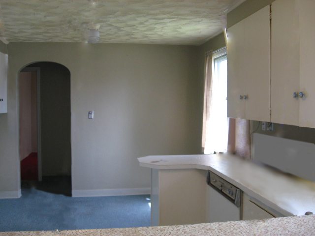 2836  W BROAD - Photo 8