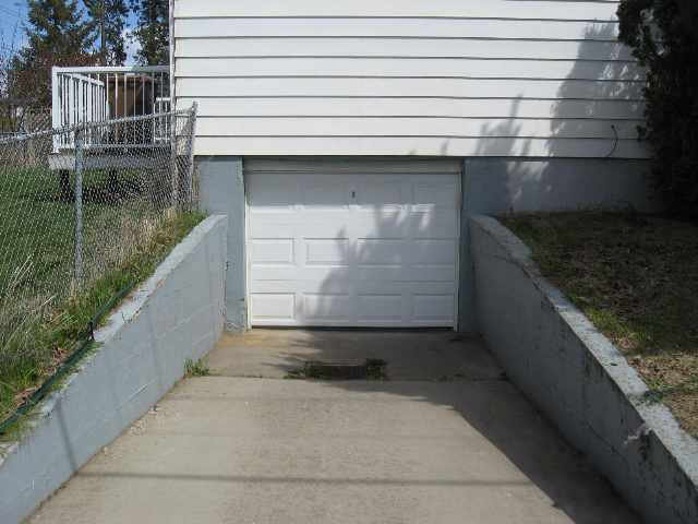 2836  W BROAD - Photo 9
